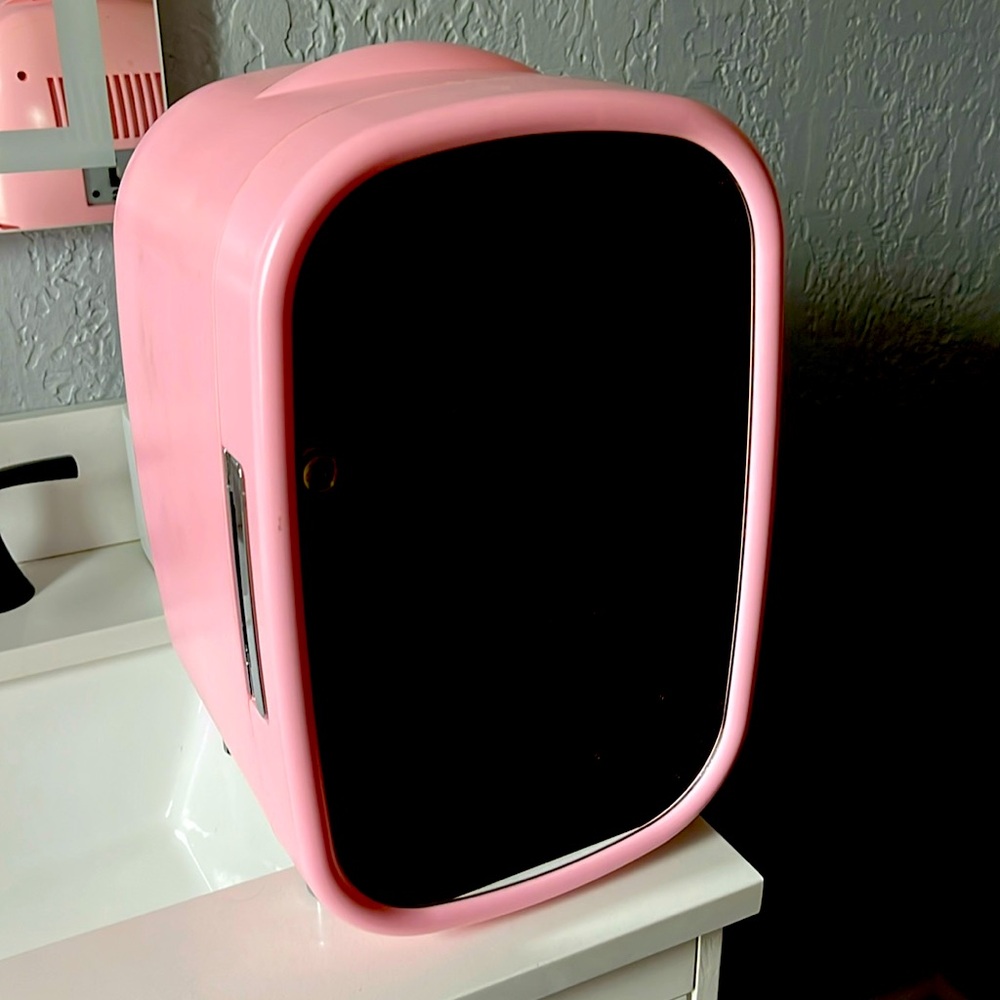 RELIST- Cosmetic Cooler